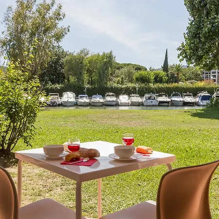 Pierre Les Rives De Cannes Mandelieu